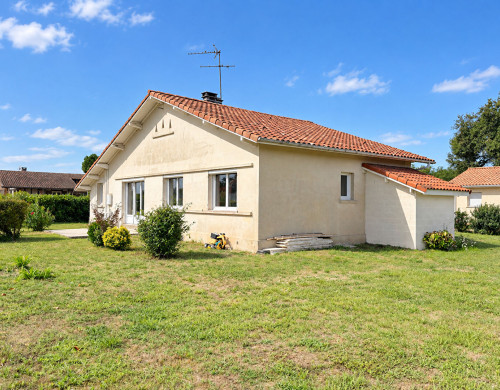 maison  ST YAGUEN