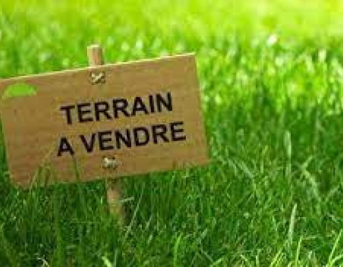 terrain  SOUSTONS