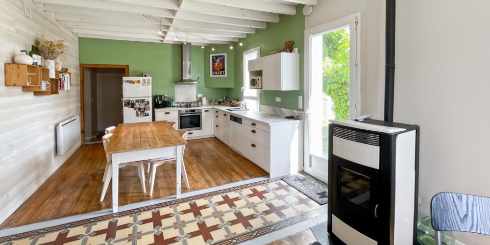 maison à ST PIERRE DU MONT (40280)