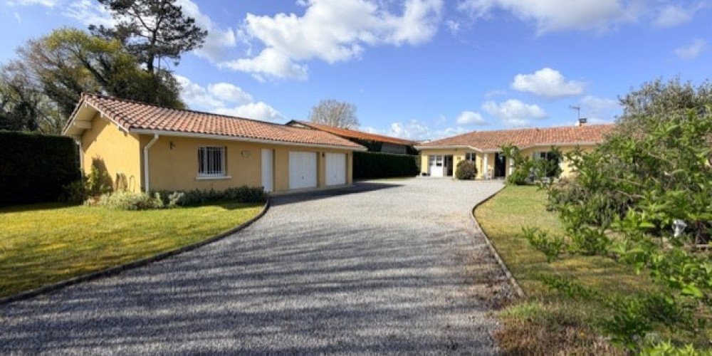 maison à ST YAGUEN (40400)