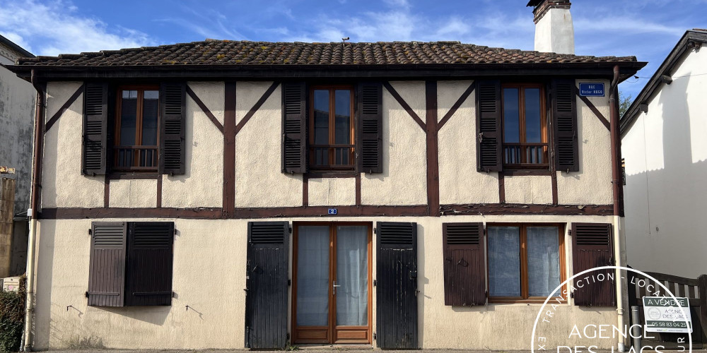 maison à SABRES (40630)