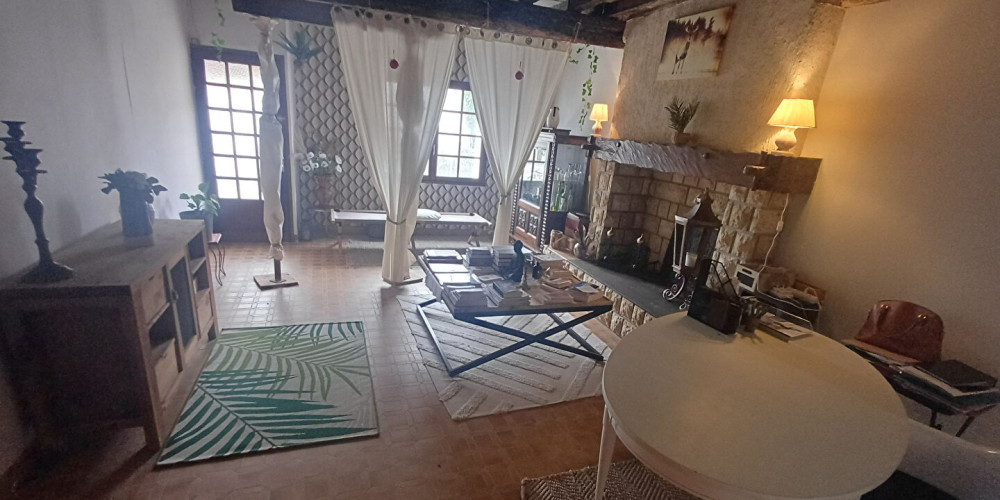 maison à ST SEVER (40500)