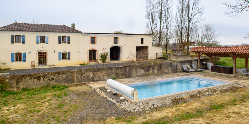 maison à AMOU (40330)