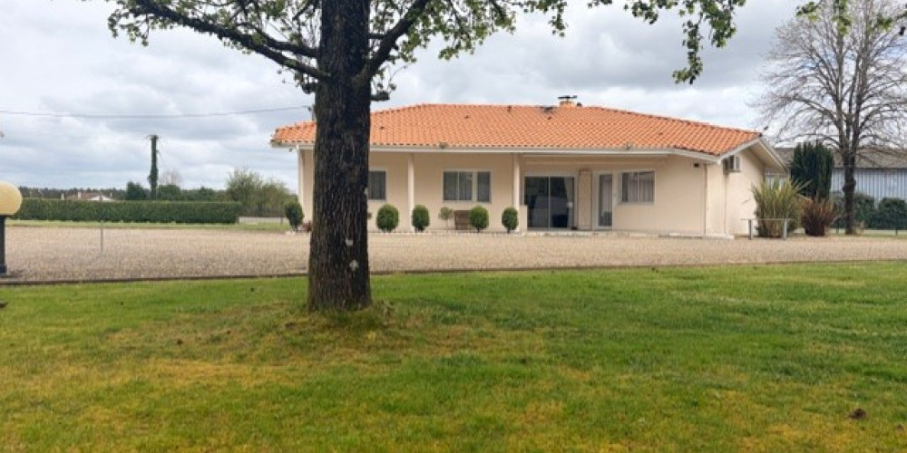 maison à YGOS ST SATURNIN (40110)