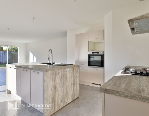 maison  PARENTIS EN BORN