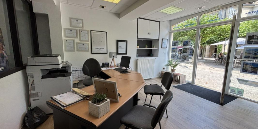 local commercial à ST SEVER (40500)