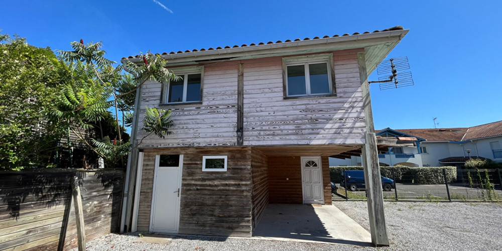 appartement à ANGRESSE (40150)