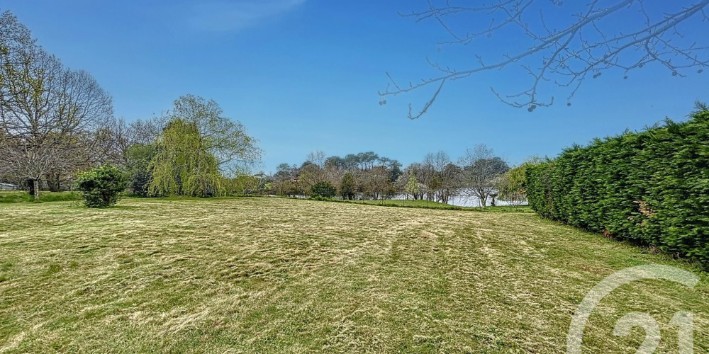 terrain à ONDRES (40440)