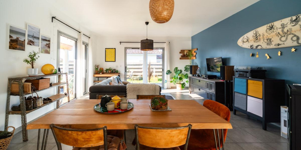 maison à AZUR (40140)
