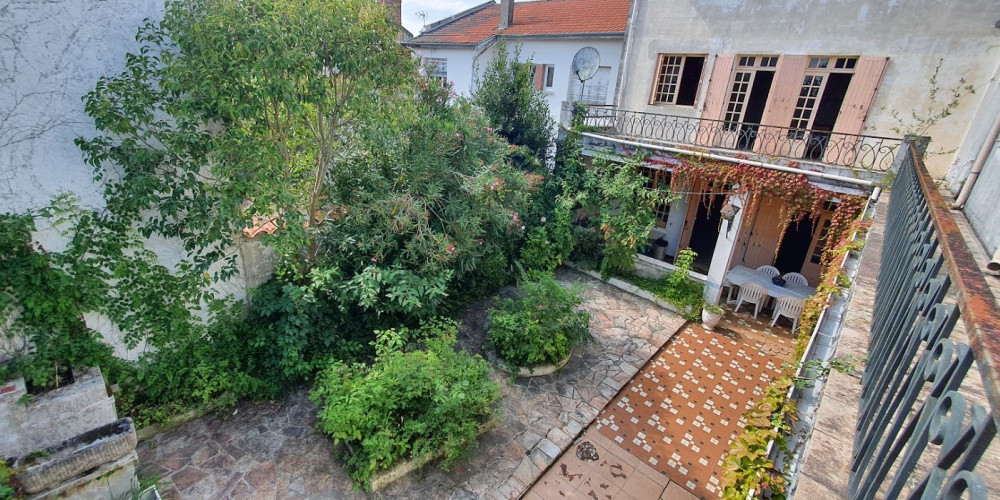 maison à MONT DE MARSAN (40000)