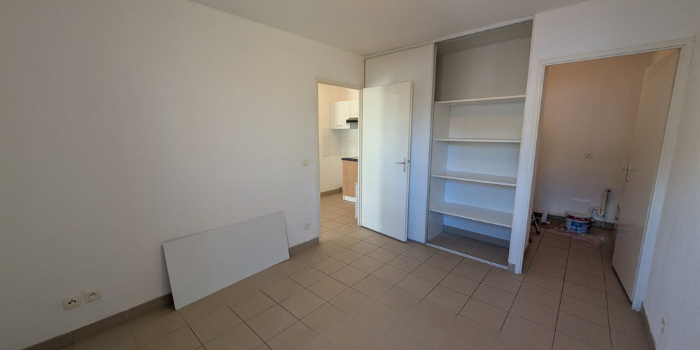 appartement à ST PIERRE DU MONT (40280)