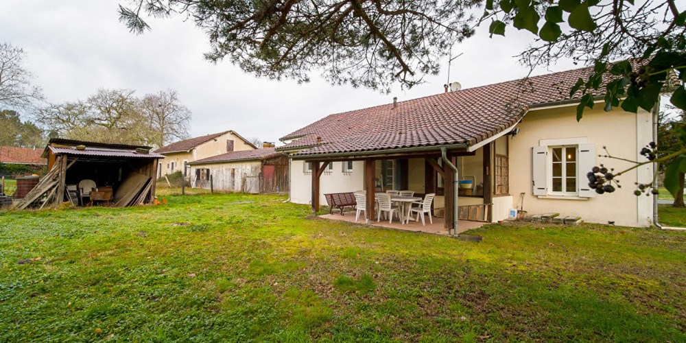 maison à LABOUHEYRE (40210)