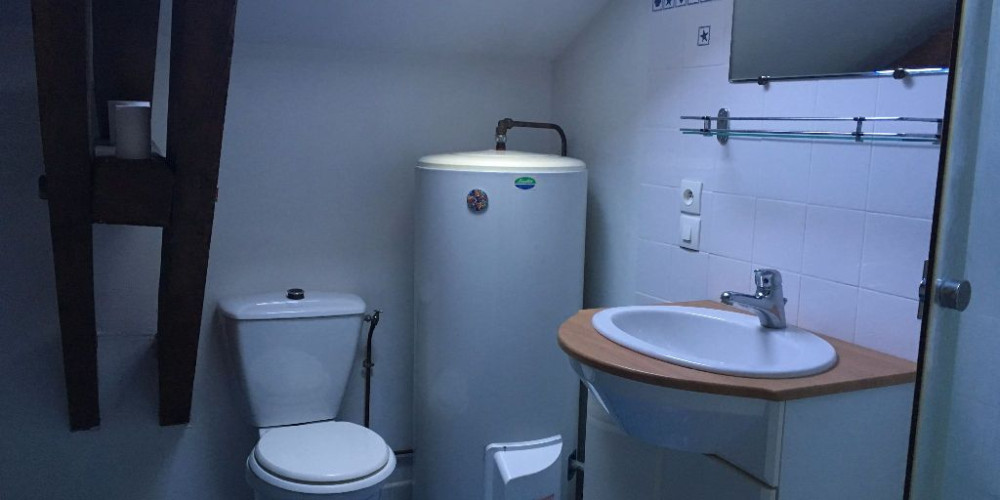 appartement à AMOU (40330)