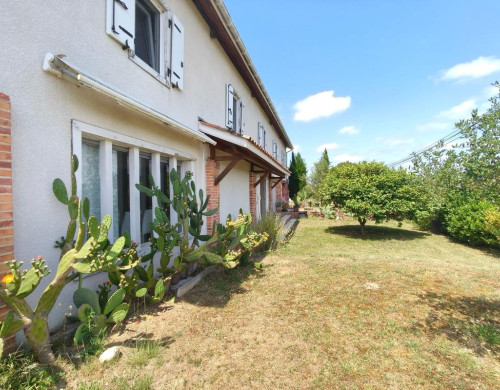 maison  ST YAGUEN