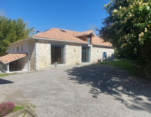 maison  ST MARTIN DE HINX