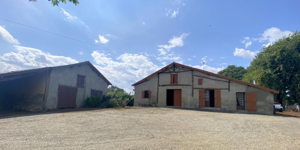 maison à POMAREZ (40360)