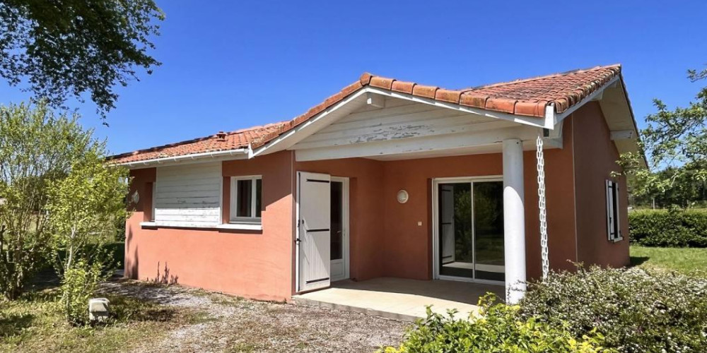 maison à LABATUT (40300)