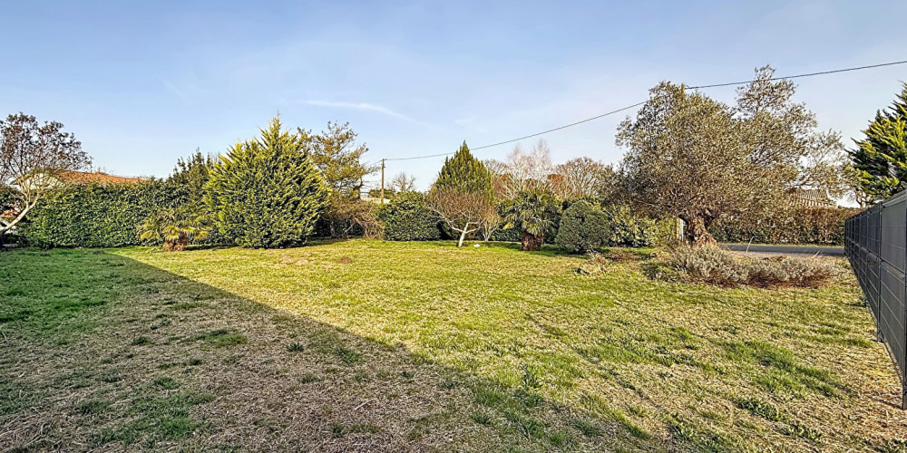 terrain à SOUSTONS (40140)