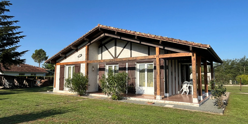 maison à ST YAGUEN (40400)
