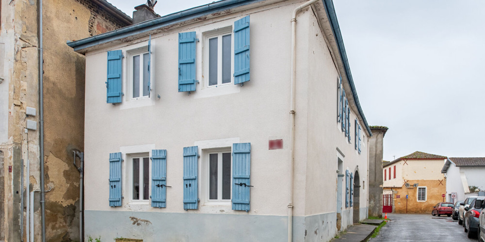 maison à AMOU (40330)