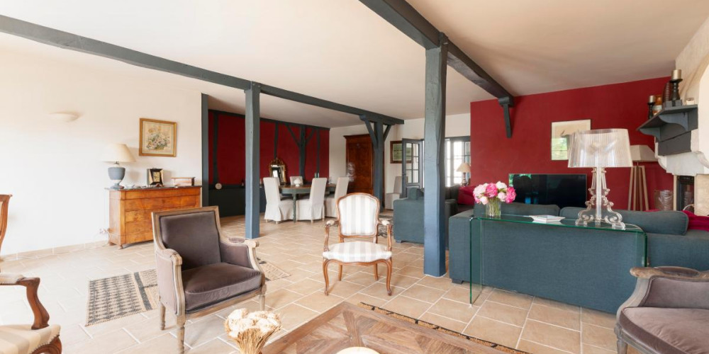 maison à ST AUBIN (40250)