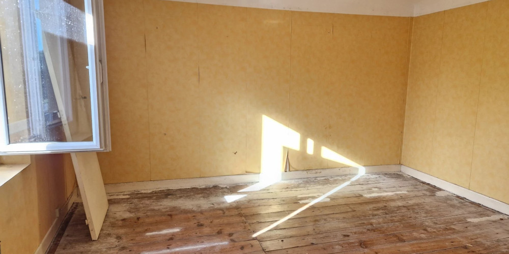 maison à LABATUT (40300)