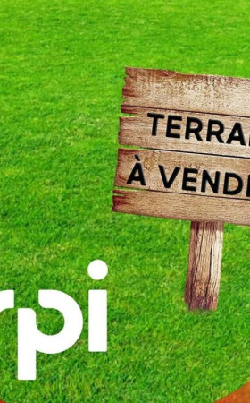 Terrain  ST PIERRE DU MONT