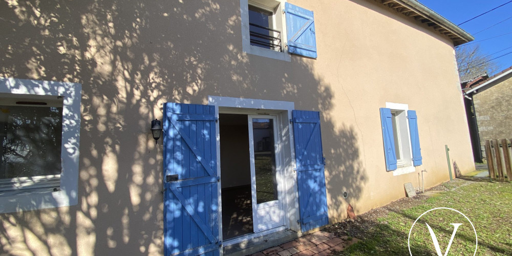 maison à CASTEL SARRAZIN (40330)