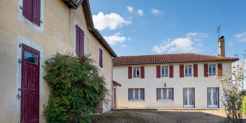 maison à AMOU (40330)