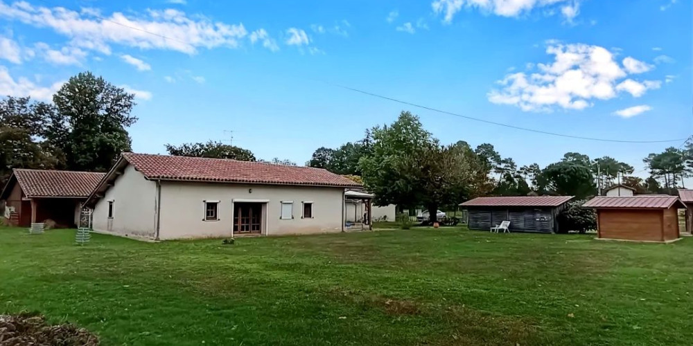 maison à PISSOS (40410)