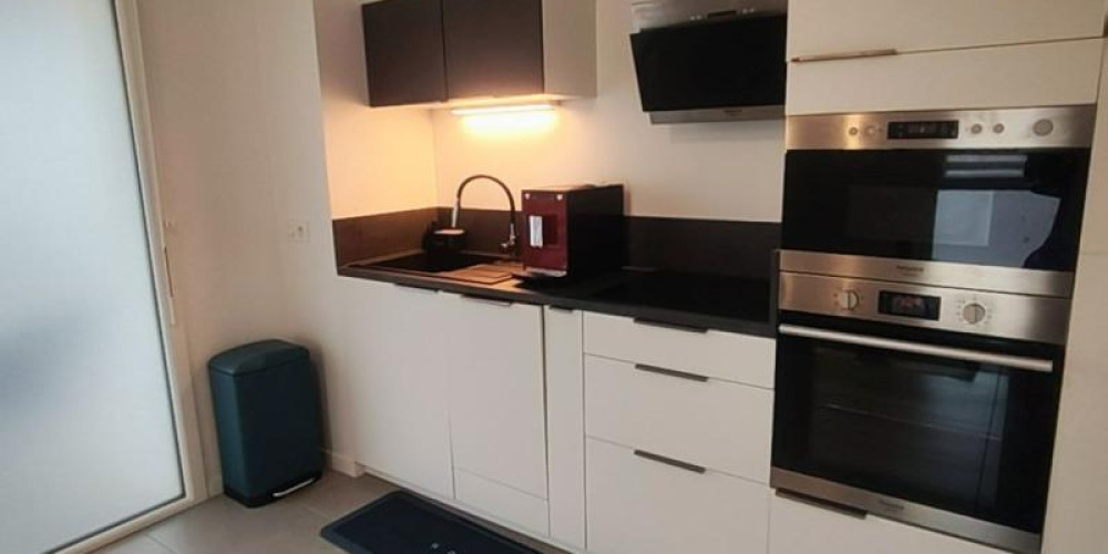 appartement à ST PIERRE DU MONT (40280)