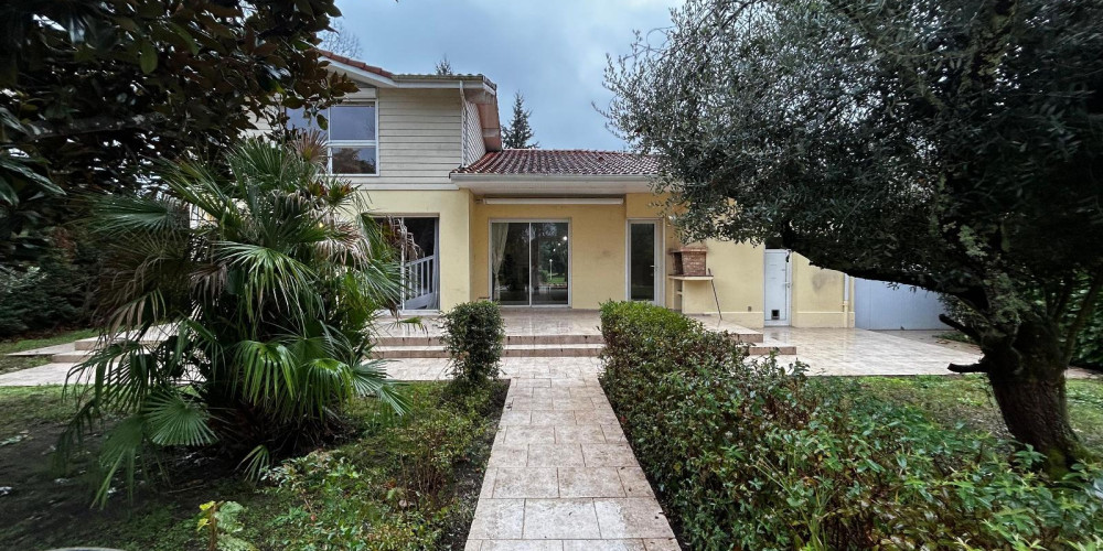 maison à MONT DE MARSAN (40000)