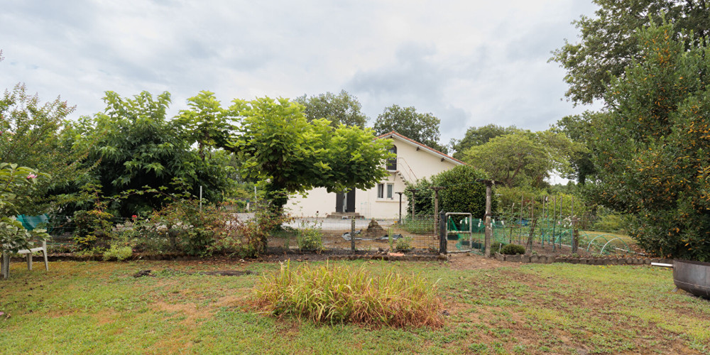maison à SAUBUSSE (40180)