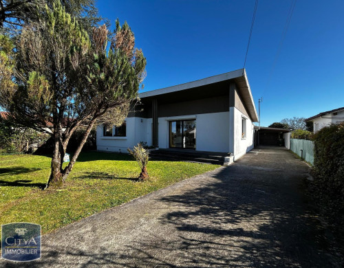 maison  ST PIERRE DU MONT