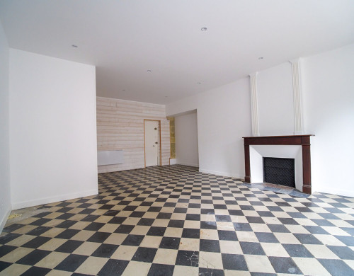 local commercial  AIRE SUR L ADOUR