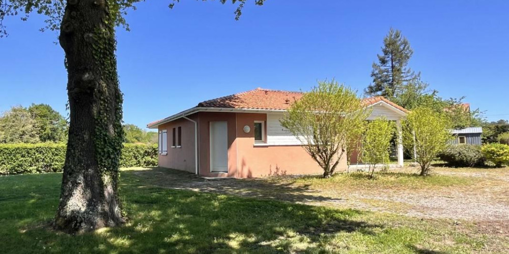 maison à LABATUT (40300)