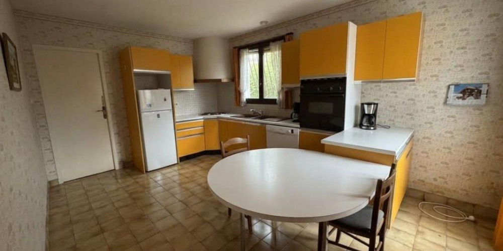 maison à ST PIERRE DU MONT (40280)