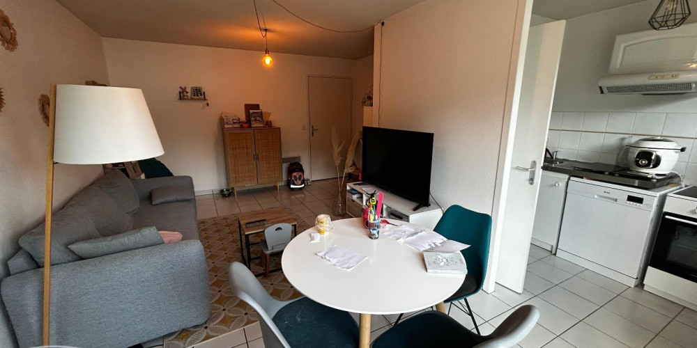 appartement à ST PIERRE DU MONT (40280)