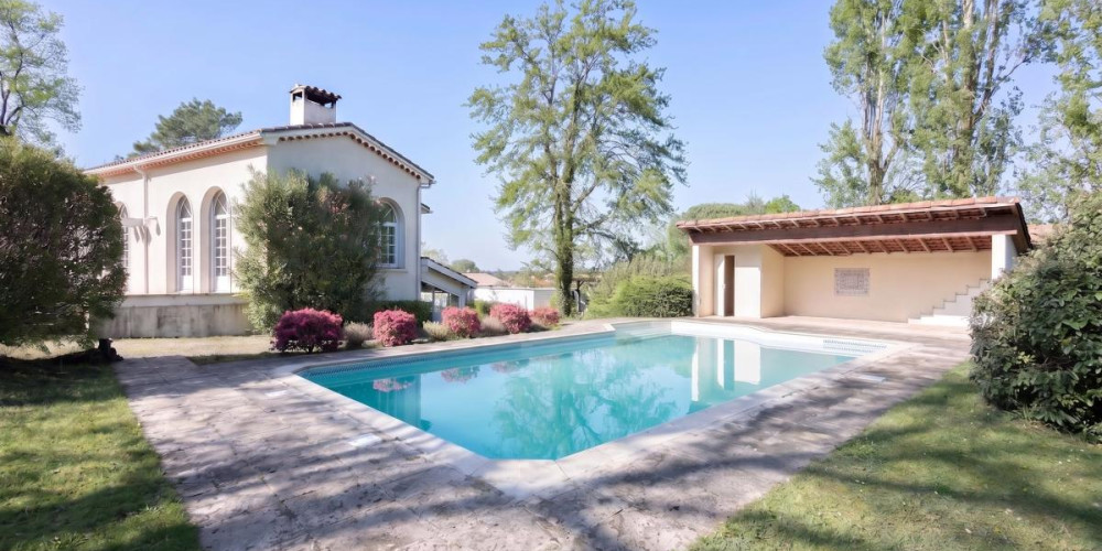 maison à ST PIERRE DU MONT (40280)