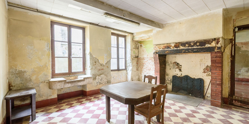 maison à ST SEVER (40500)