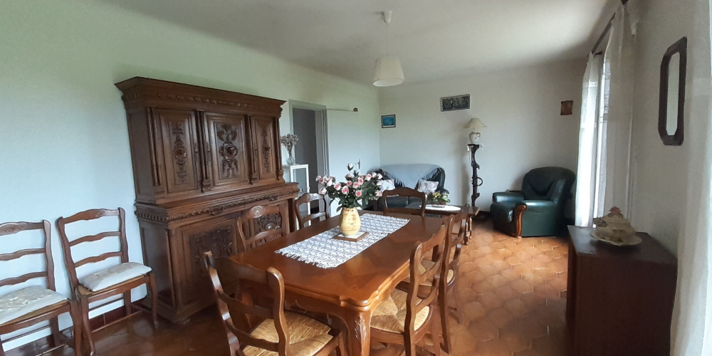 maison à CASTEL SARRAZIN (40330)