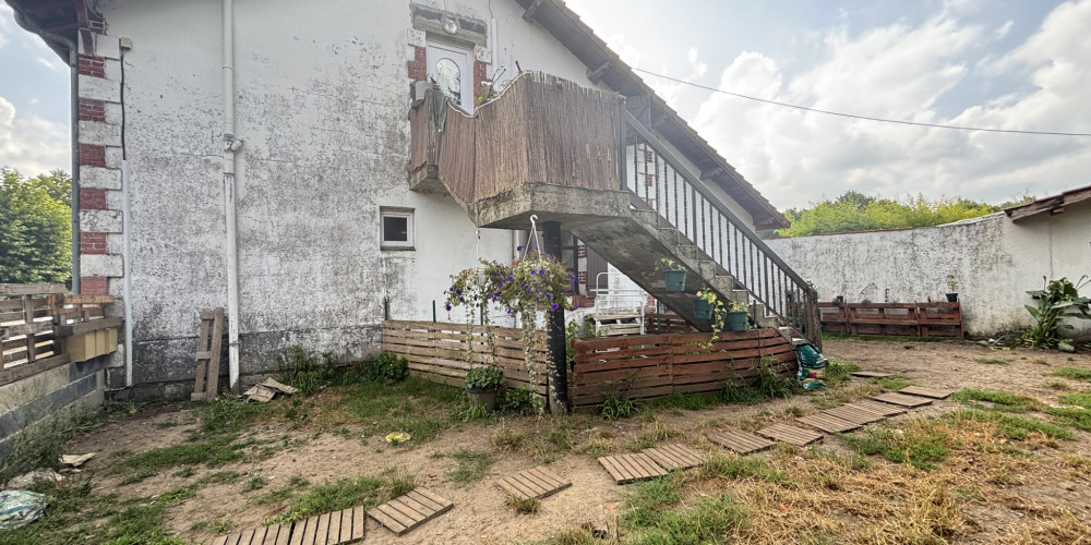immeuble à LABRIT (40420)