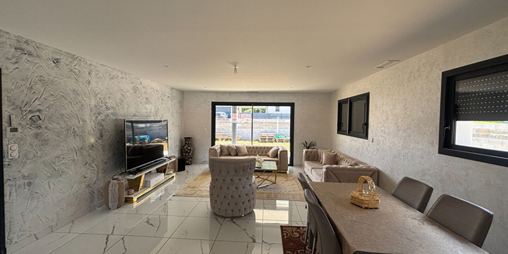 maison à MAZEROLLES (40090)