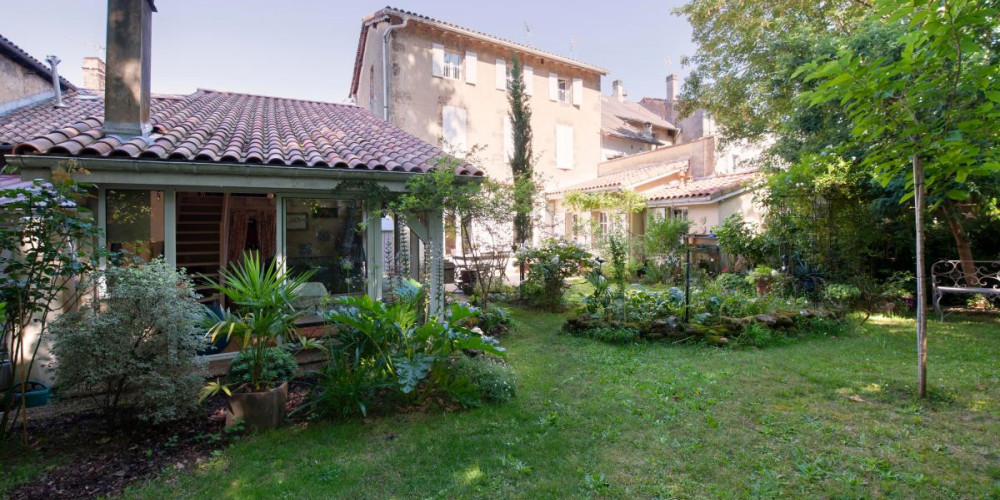 maison à MONT DE MARSAN (40000)