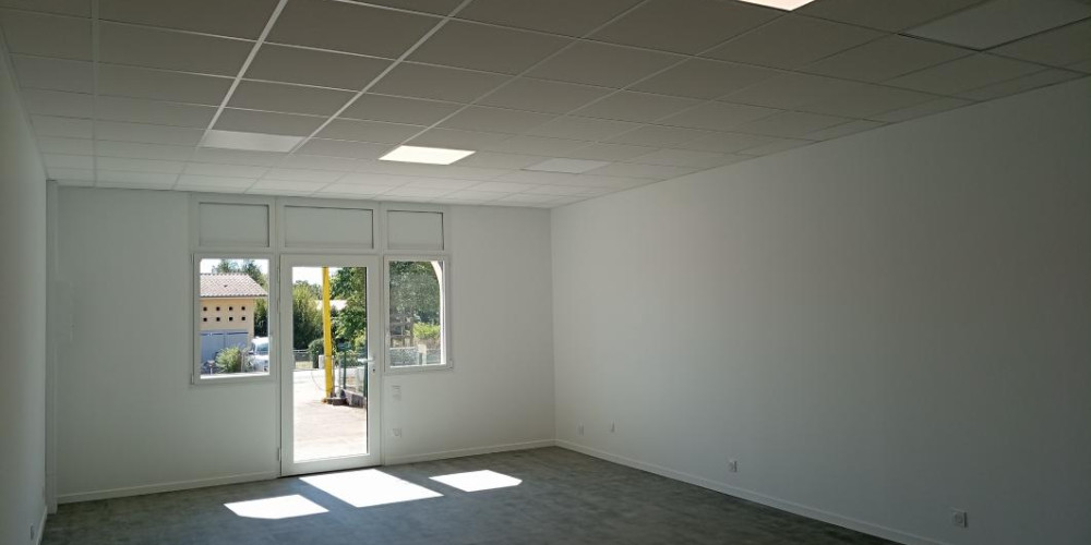 local commercial à MORCENX (40110)