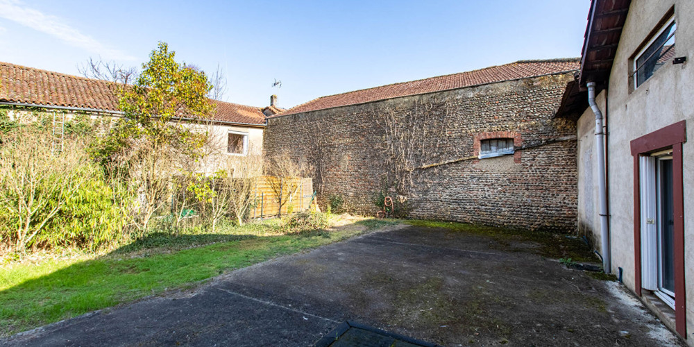 immeuble à MONT DE MARSAN (40000)
