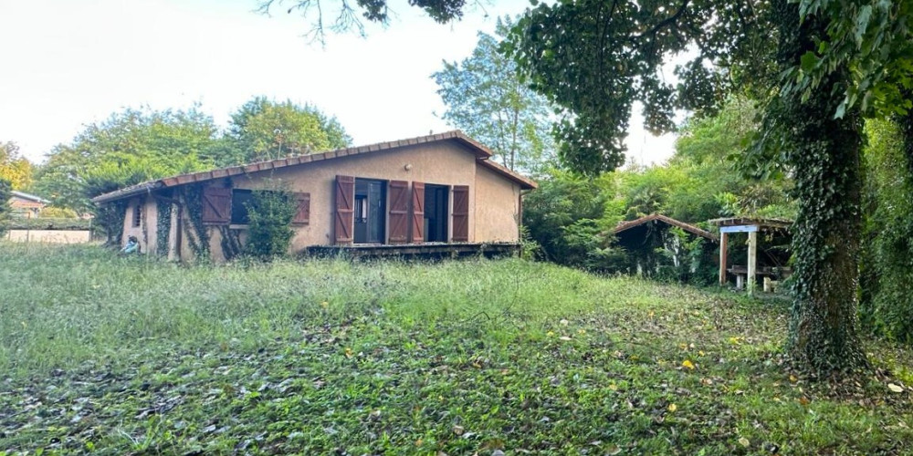 maison à SAUGNAC ET CAMBRAN (40180)