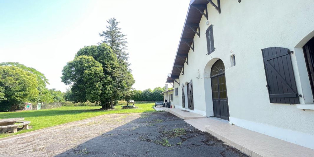 maison à SAUGNAC ET CAMBRAN (40180)