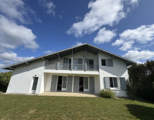 maison  AMOU