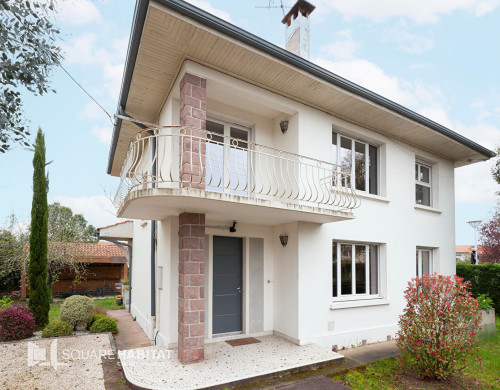 maison  ST PIERRE DU MONT